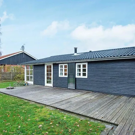 Holiday Xiv * Grenå